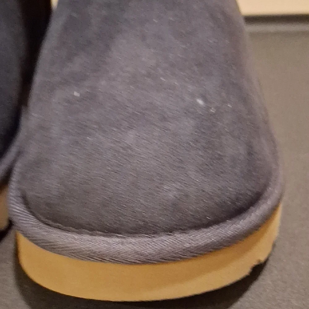 UGG Women's Blue Winter Boots with Bows - Picture 8 of 14